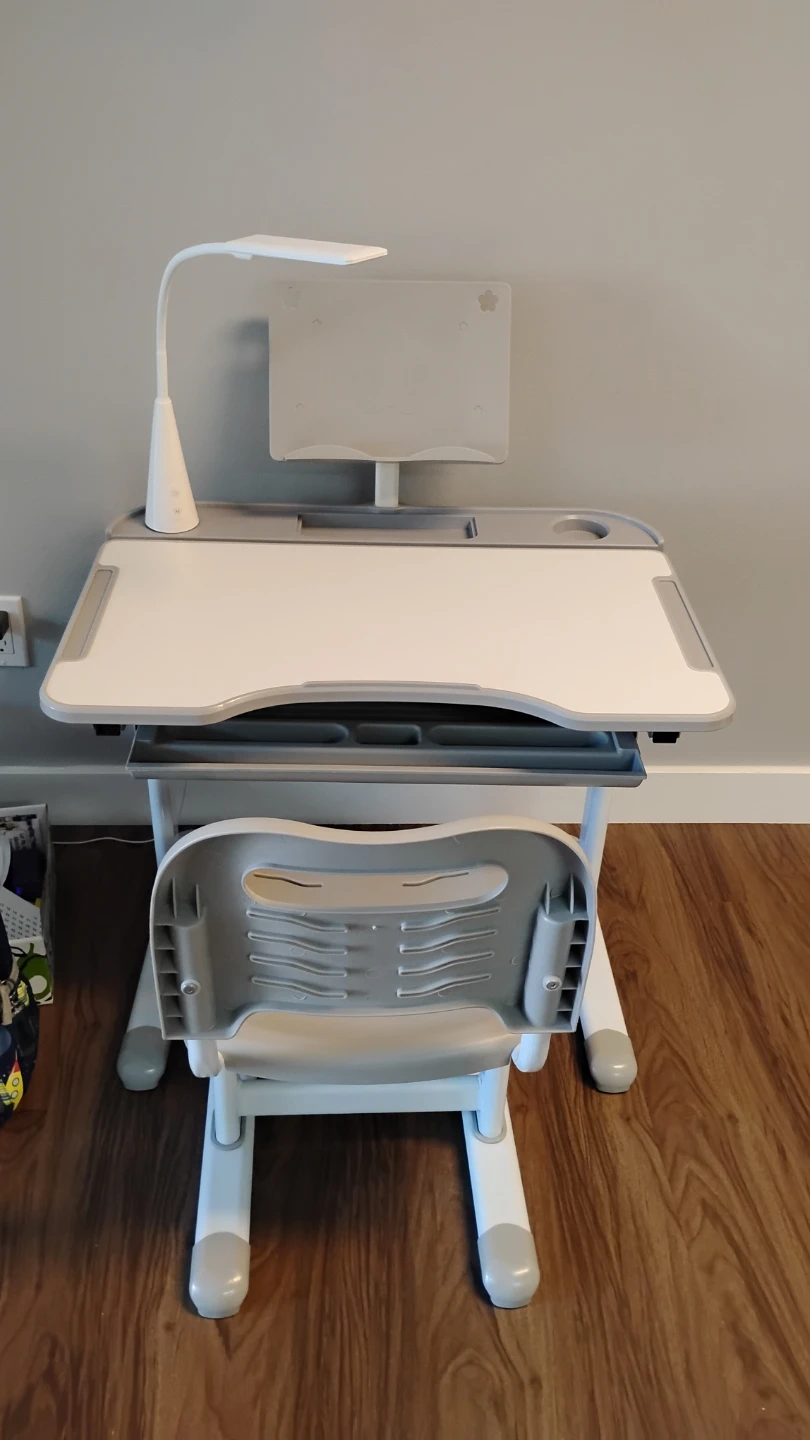 Adjustable Kids Desk and Chair Set with Lamp