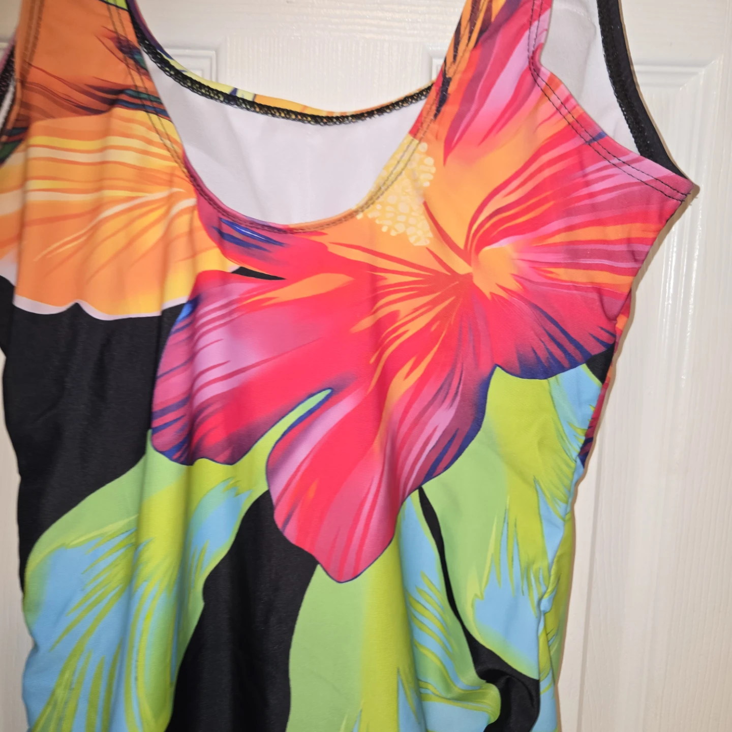 Brand New Women's One-Piece Swimsuit - Floral Print Size MEDIUM - photo 3