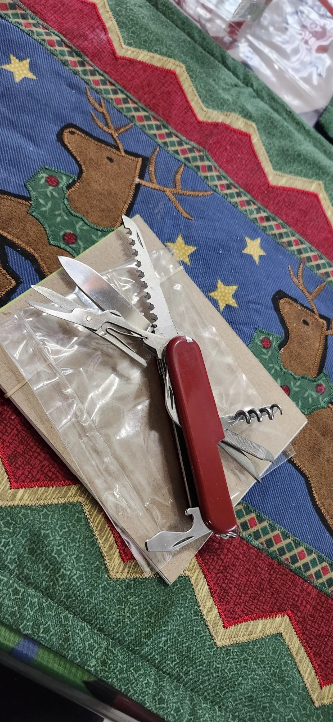 MULTI-TOOL POCKET. Army Knife