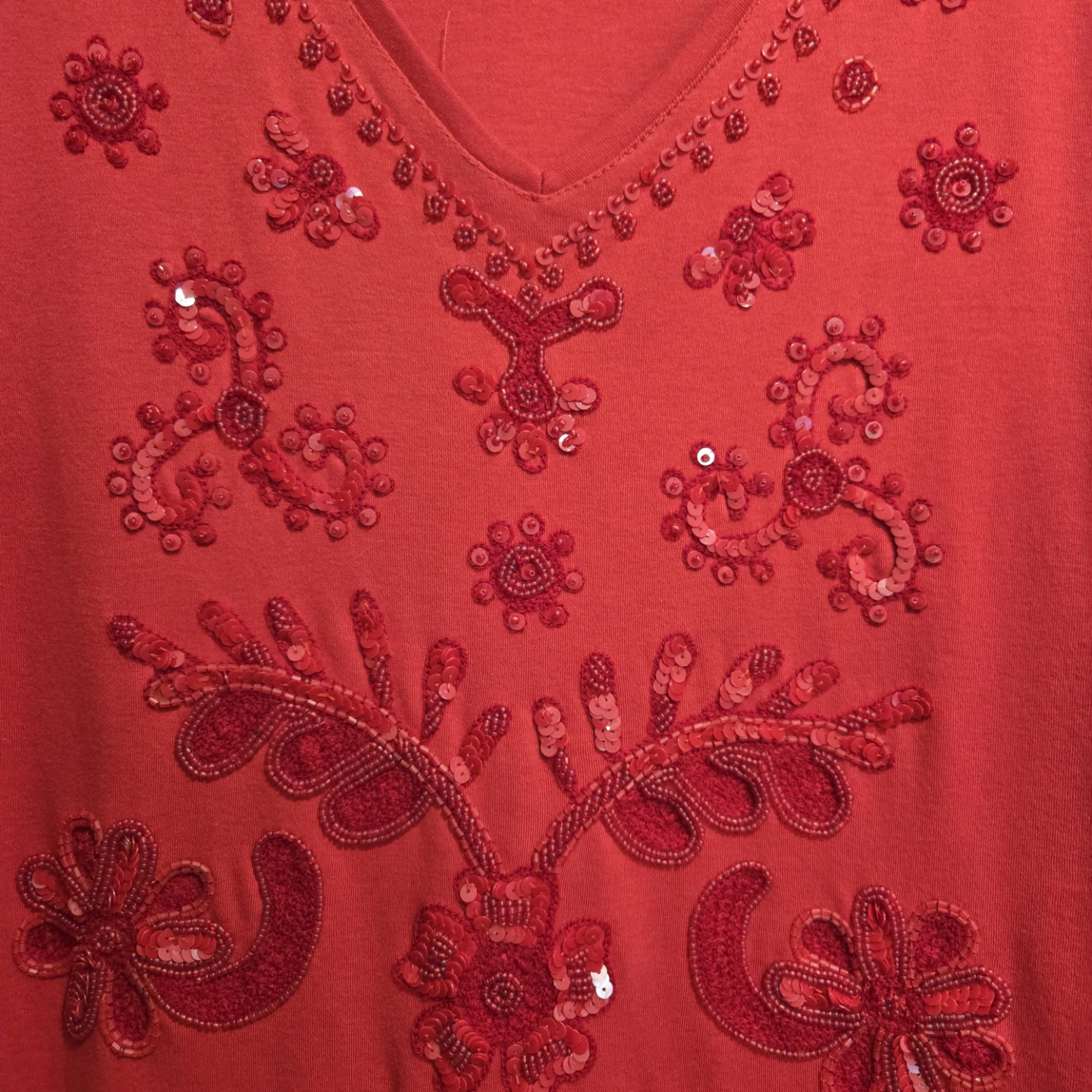 TABI Simply Classic Red Embellished Long Sleeve Top M/M - photo 2