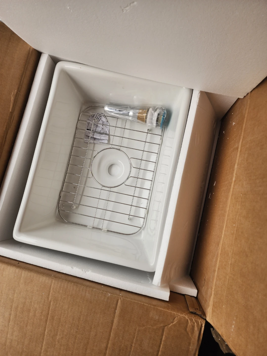 White Farmhouse Kitchen Sink with Stainless Steel Grid