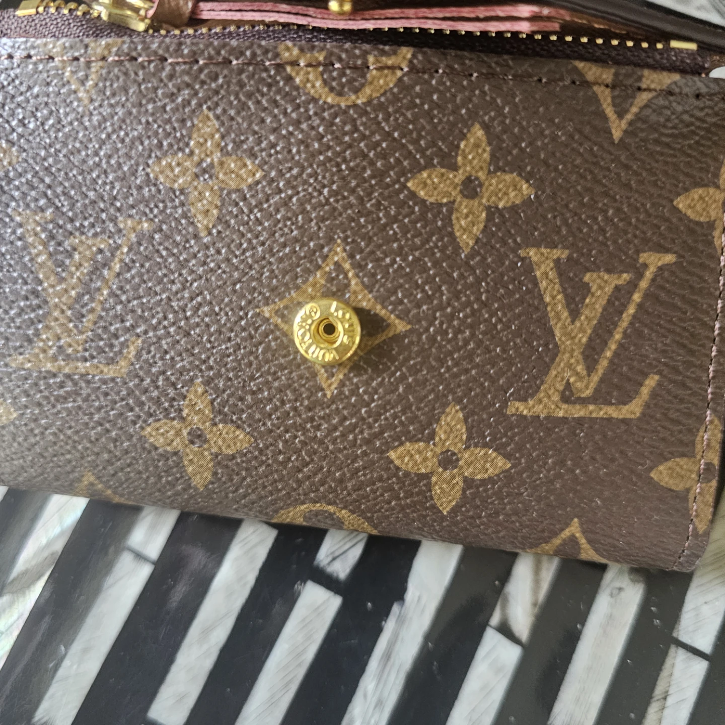 Louis Vuitton Bifold Wallet - photo 3