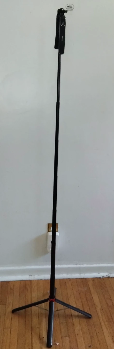Extendable Tripod Selfie Stick