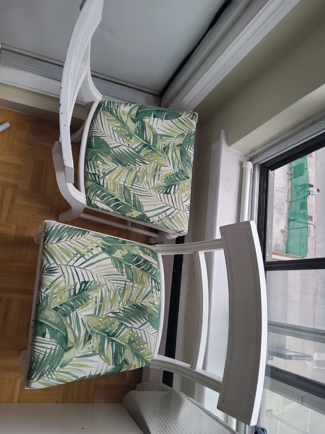 Set of 2 White  Chairs with Tropical Leaf Pattern - $ 25 - photo 2
