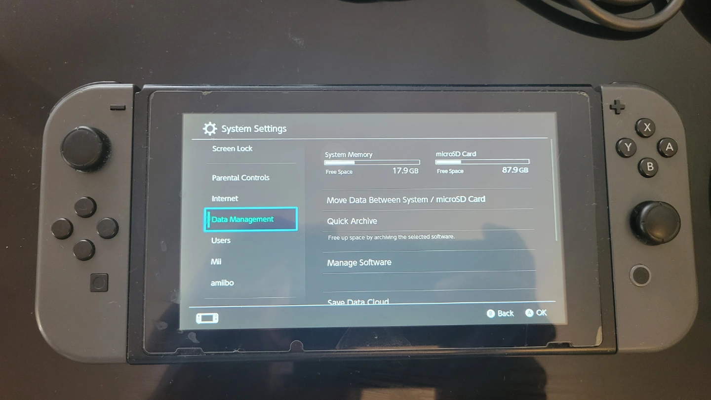 Modded Nintendo Switch V1 – Atmosphère, 87.9GB SD, + Accessories - photo 2