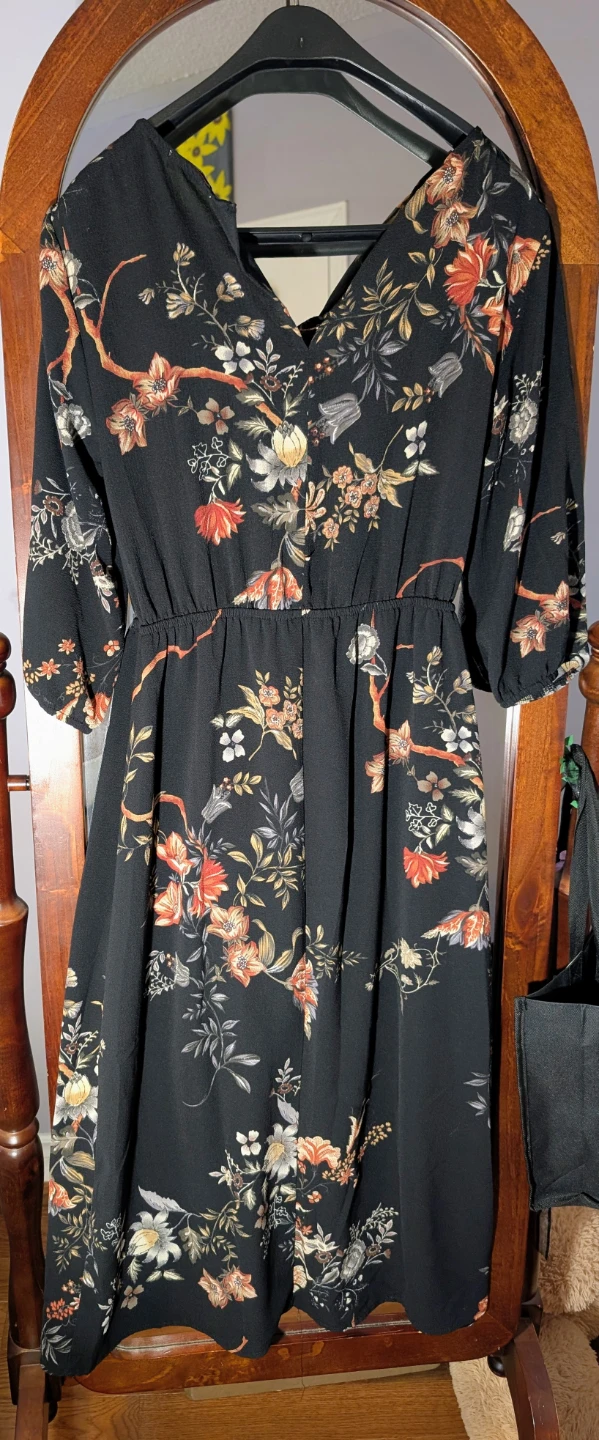 Black floral print lace-up back midi dress - photo 2