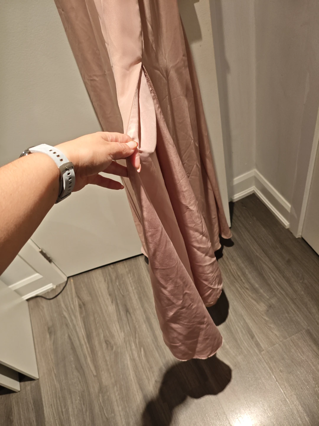 Elegant Rose Gold Maxi Dress - photo 2