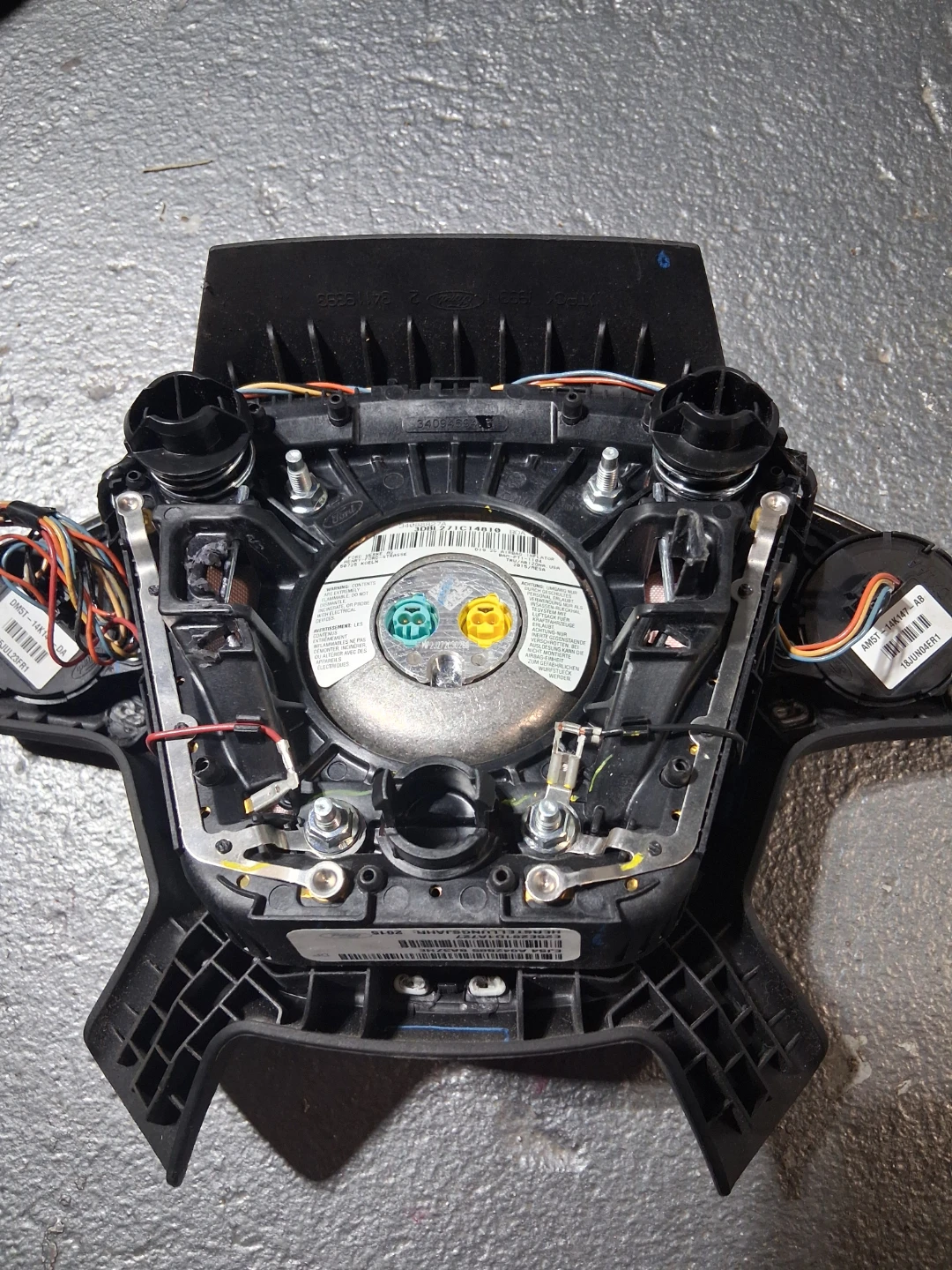 Ford Steering Wheel with Airbag - photo 2