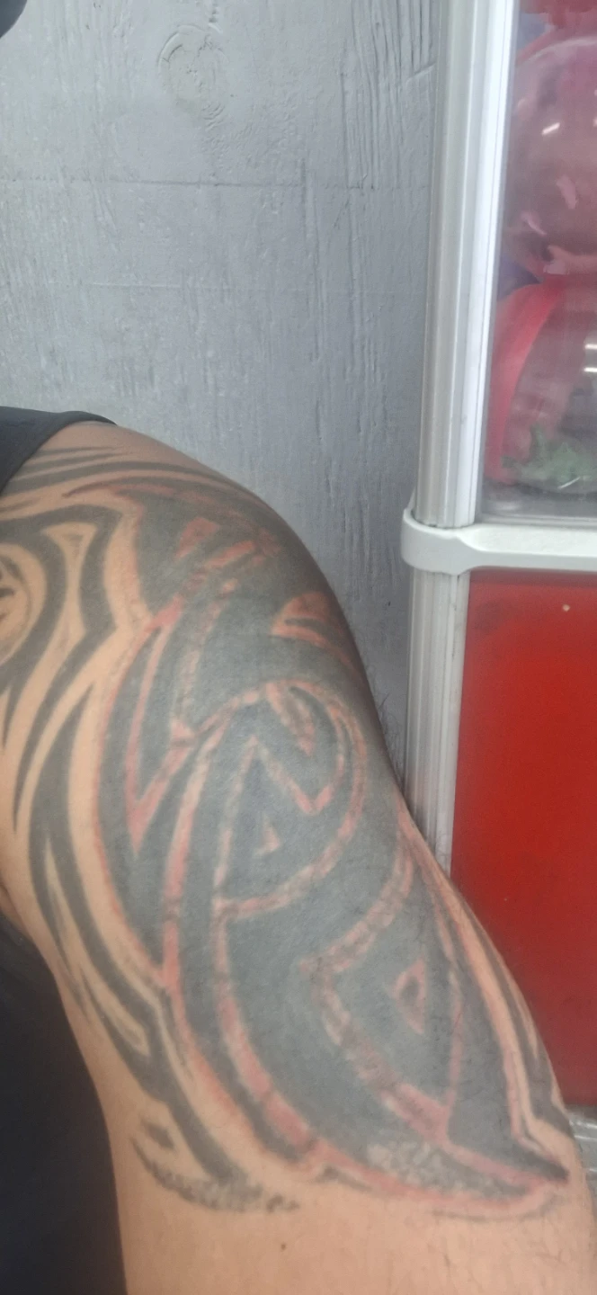 Trade for darken tatoo . Please read the discription