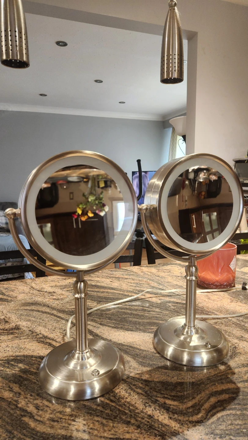 LED Lighted Vanity Mirror
