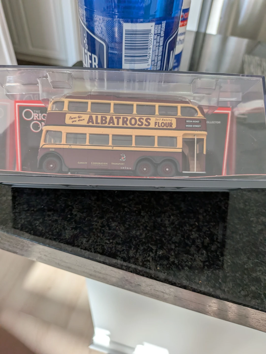 Corgi AEC 661T Trolleybus 'Focus on Wales' Model - photo 3