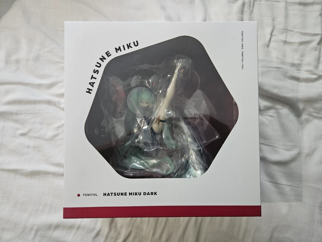 Hatsune Miku Dark Figure (Tenitol)