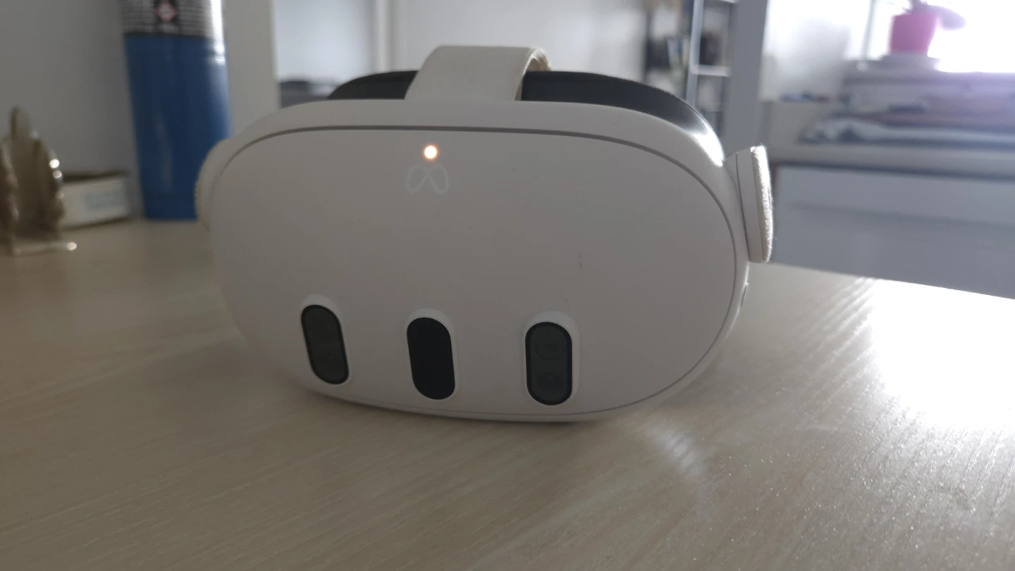 Meta Quest 3 VR Headset - photo 2
