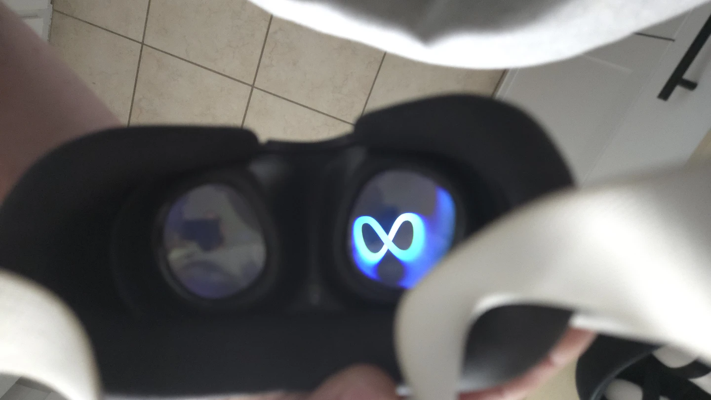 Meta Quest 3 VR Headset - photo 3