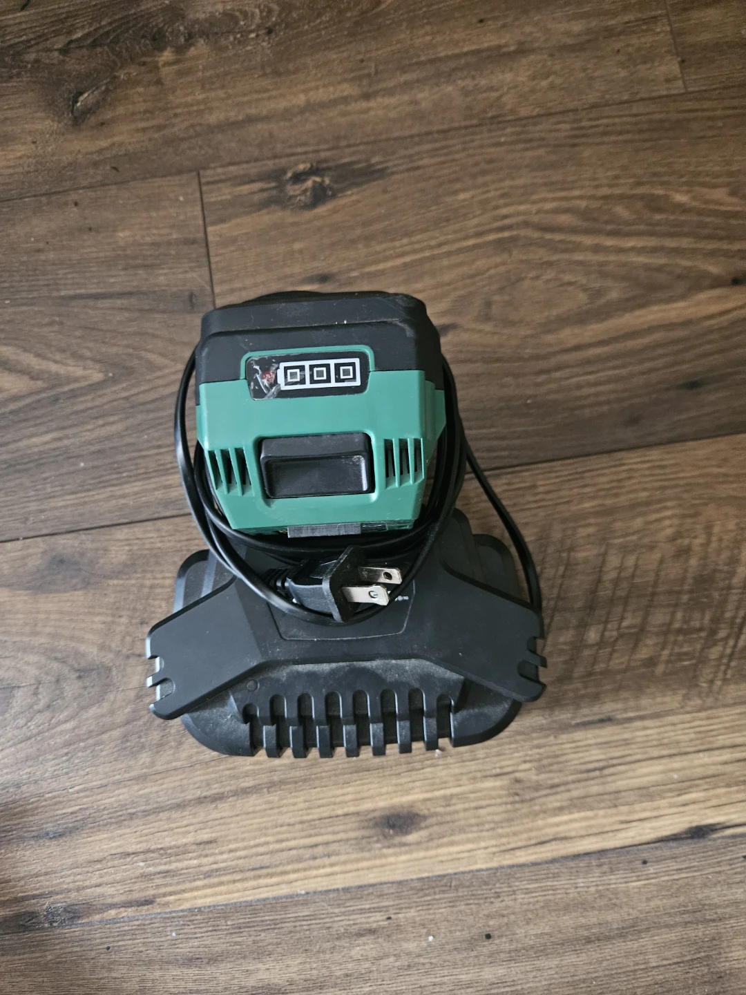 Certified Li-ion Power tool Battery and Charger - photo 5