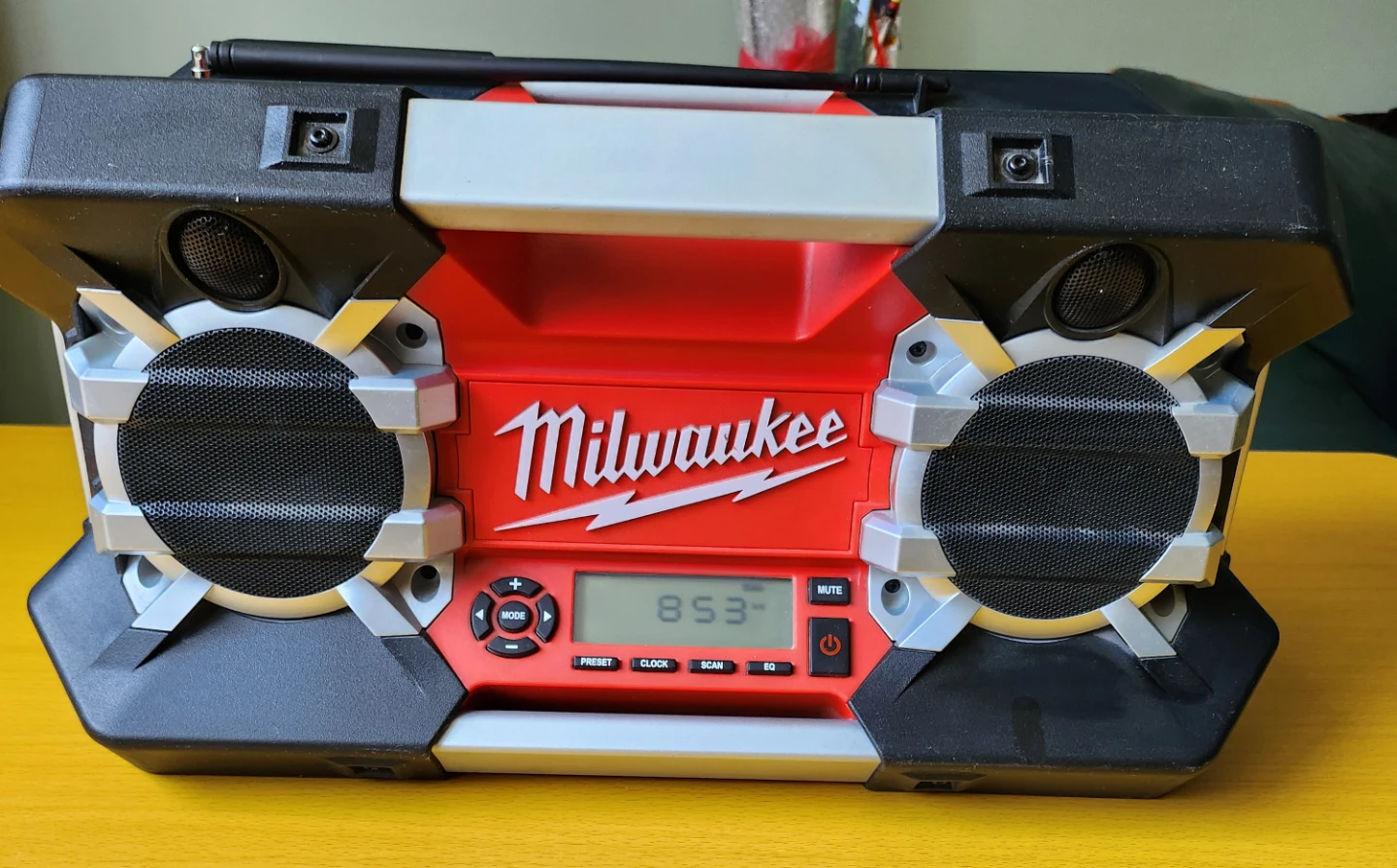Milwaukee Jobsite Radio