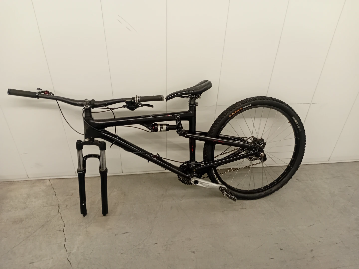 Black Mountain Bike Frame with Components - photo 2