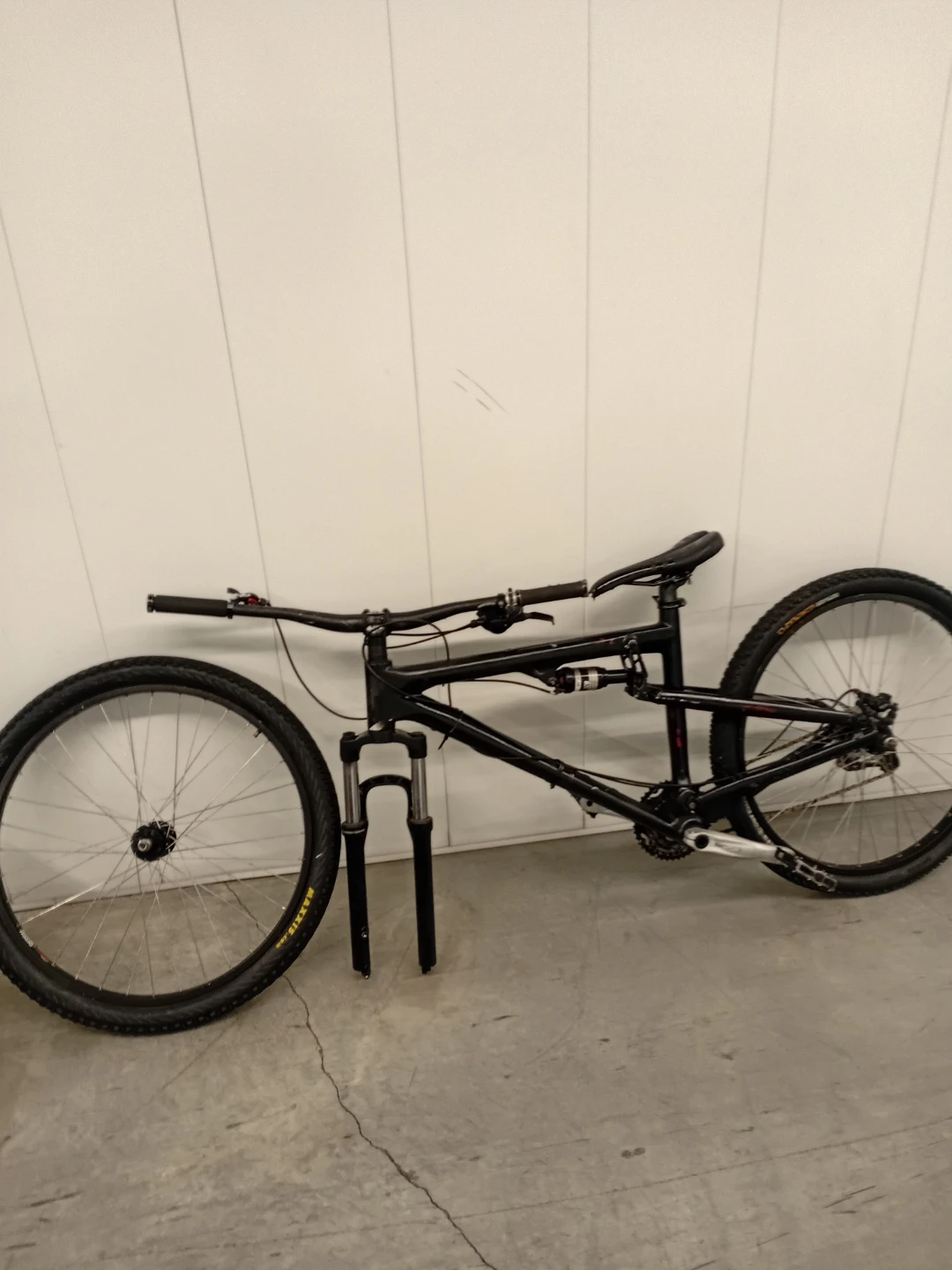 Black Mountain Bike Frame with Components - photo 3