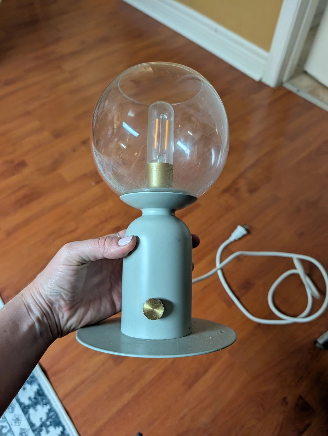 Globe Dimming Table Lamp