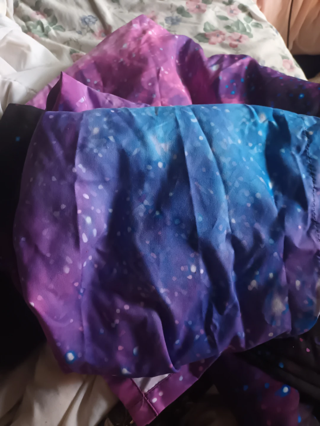 Lots of clothes/shoes/jackets/bags/books for sale