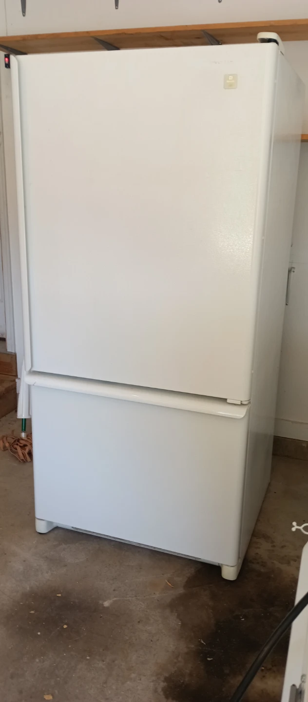 Maytag White Refrigerator with bottom freezer. EUC