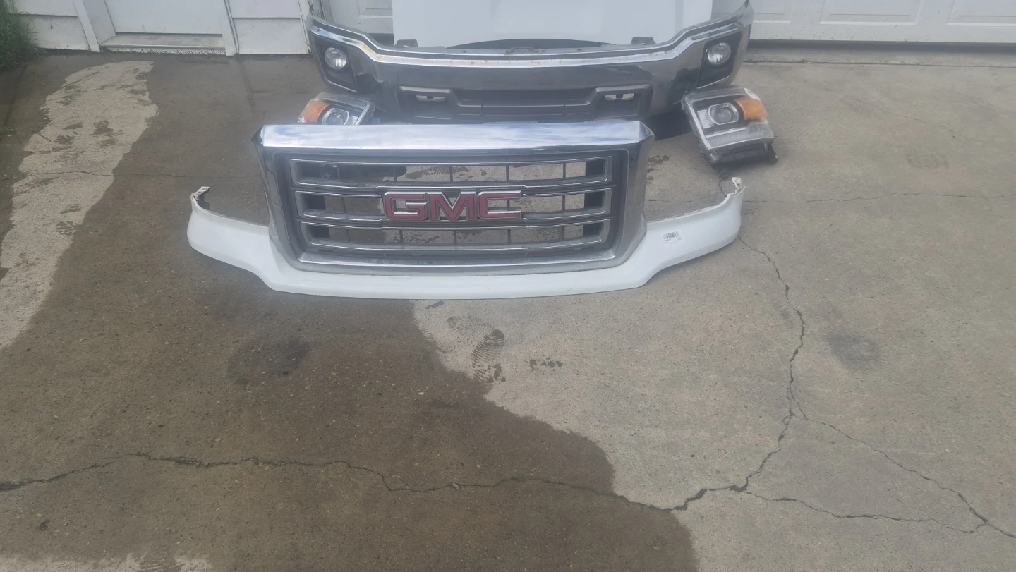 2015 GMC Sierra Headlights and Grille Assembly - photo 3