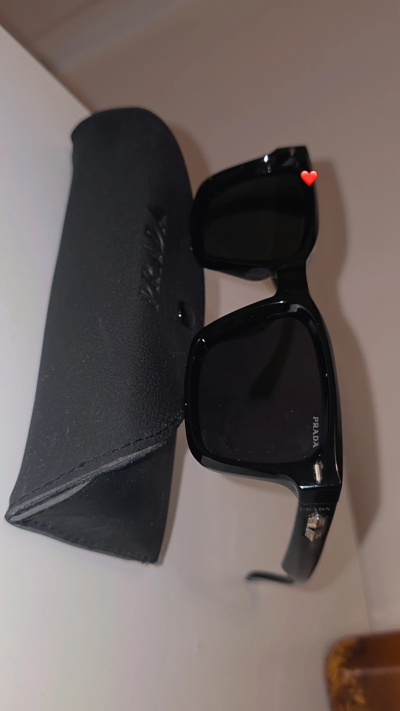​🕶️ Authentic Prada Sunglasses with Case - photo 3