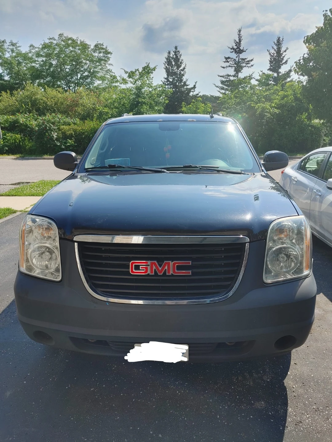 Black GMC Yukon SUV