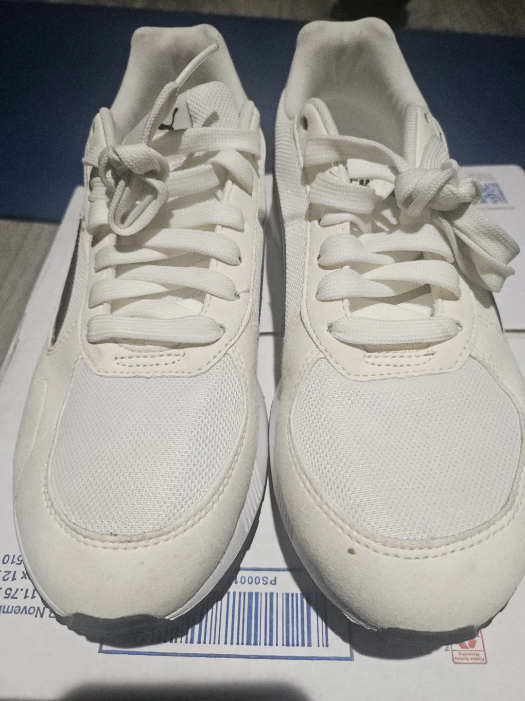 Puma Women's White/Pink Fashion Sneakers