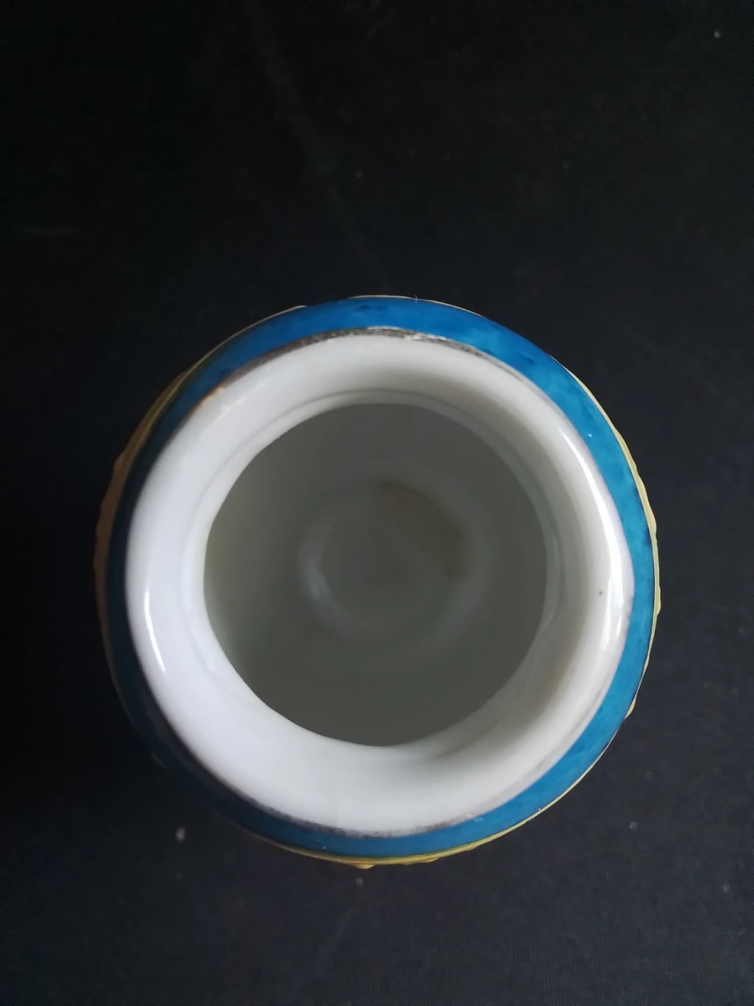 Occupied Japan Ceramic Vase with Portrait - photo 3