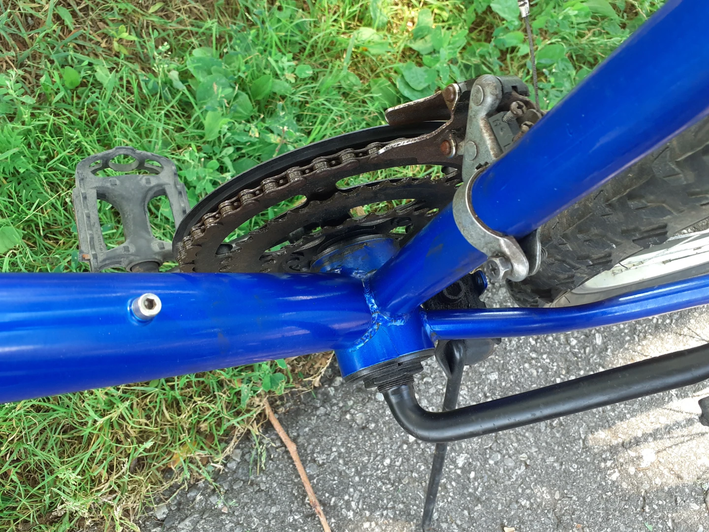 Blue Raleigh Mountain Bike 26 inch - photo 4