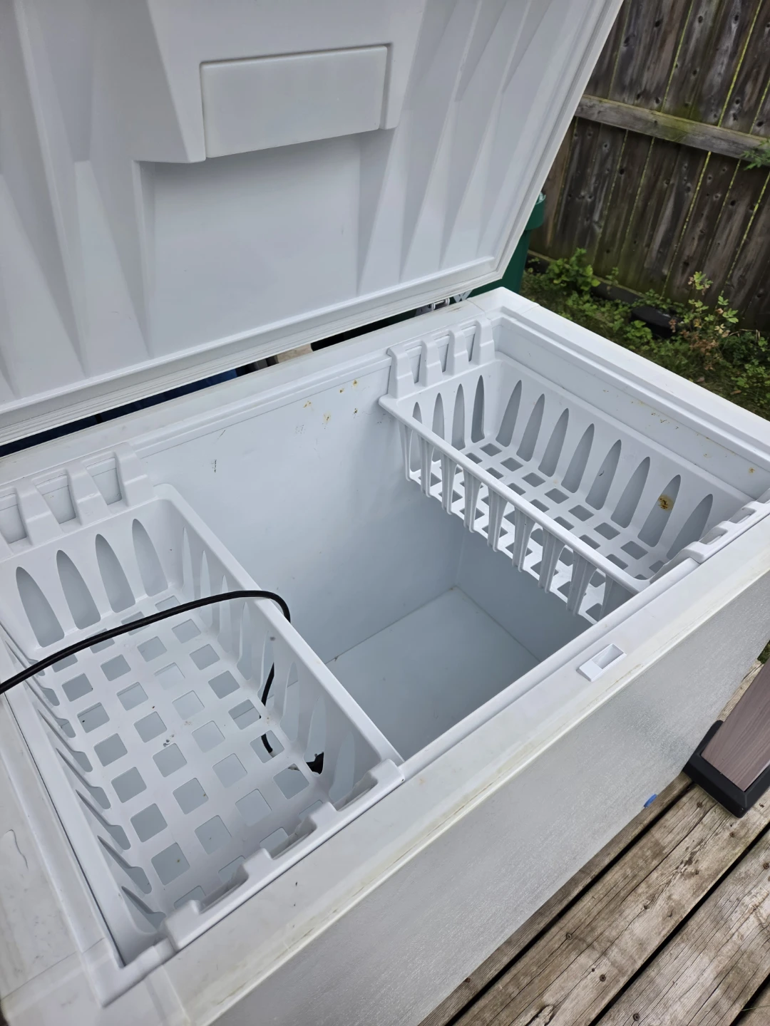 Frigidaire Chest Freezer - photo 3