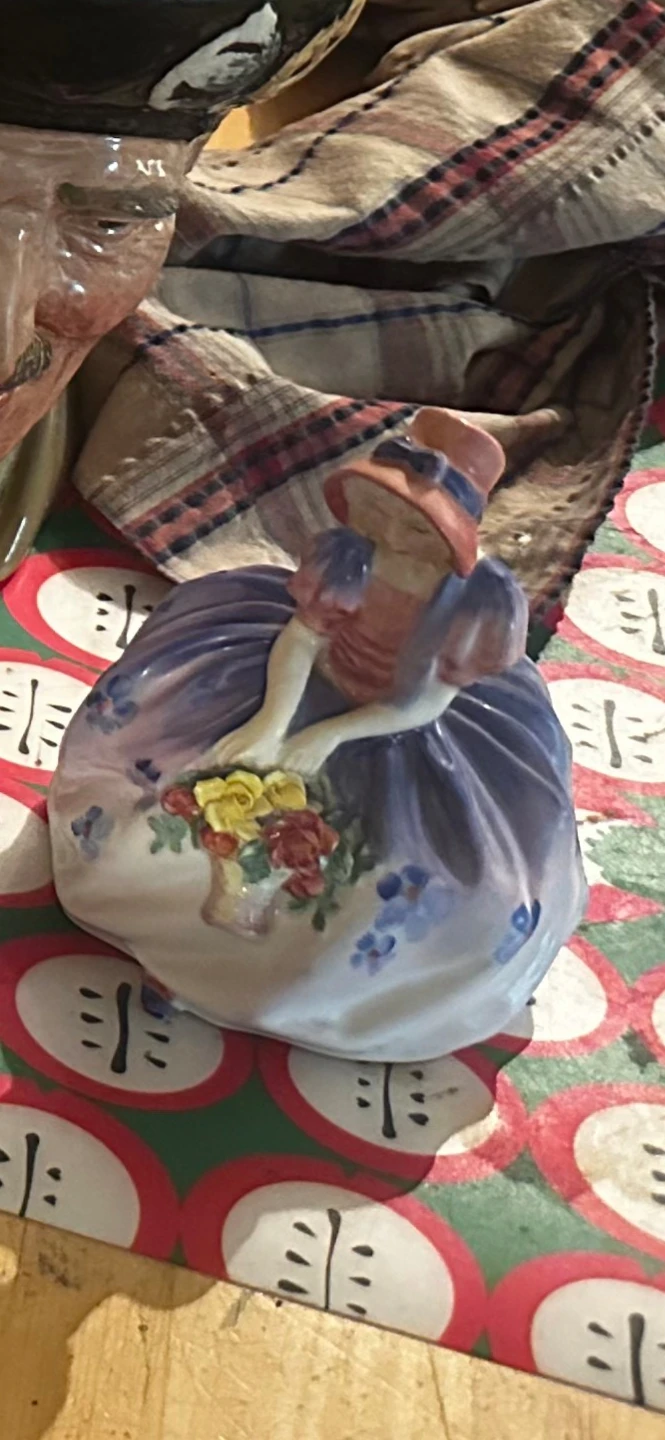 Lady with Flowers Figurine