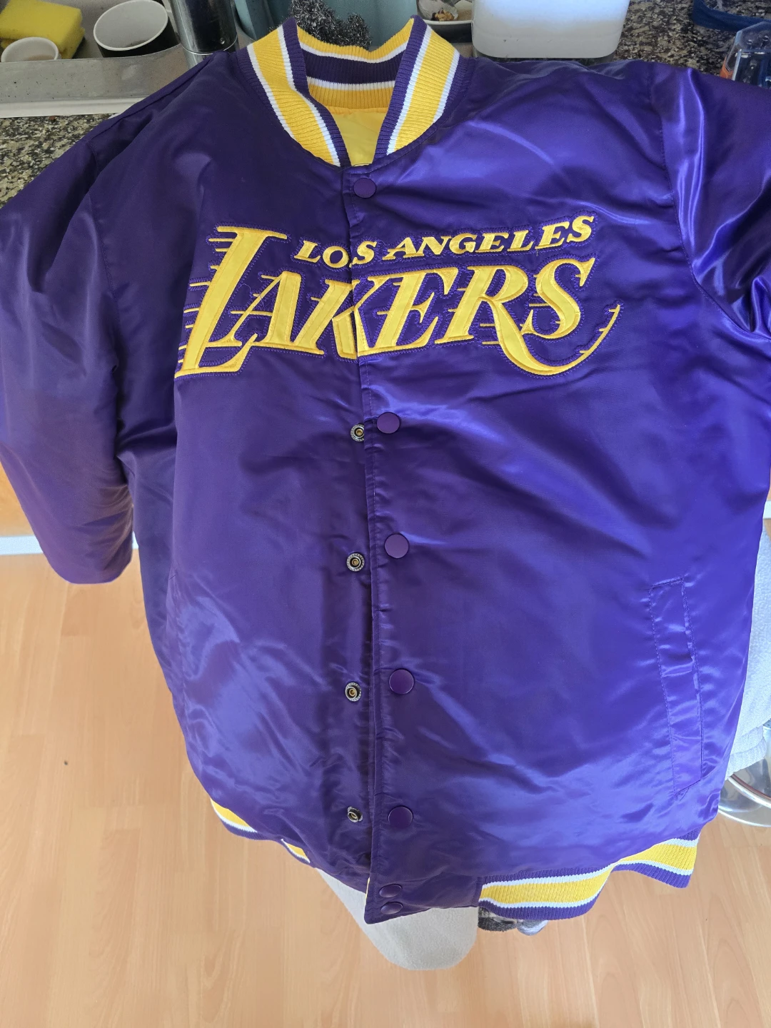 Lakers jacket new
