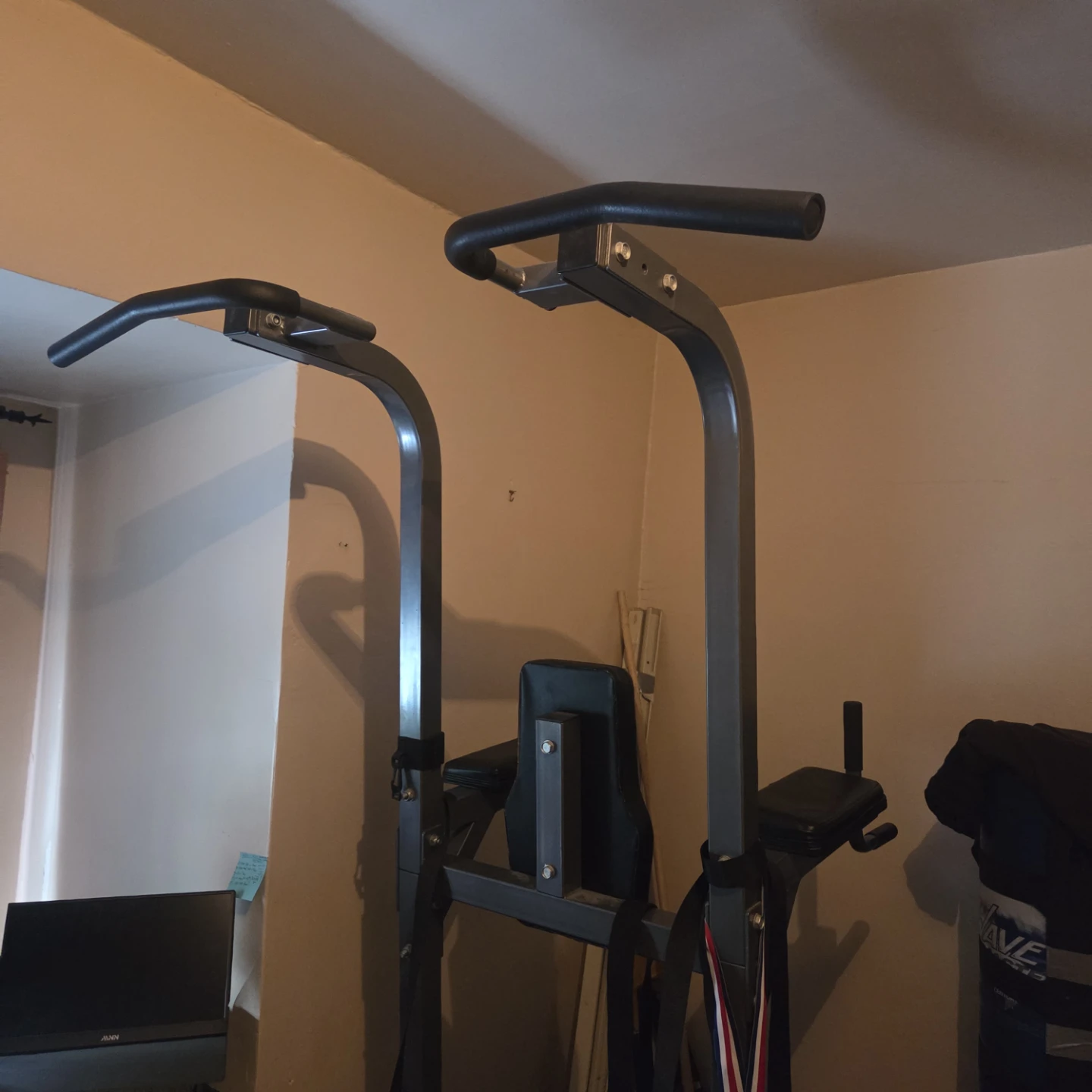 Pull up Dip and Vertical Knee Raise Station - photo 2