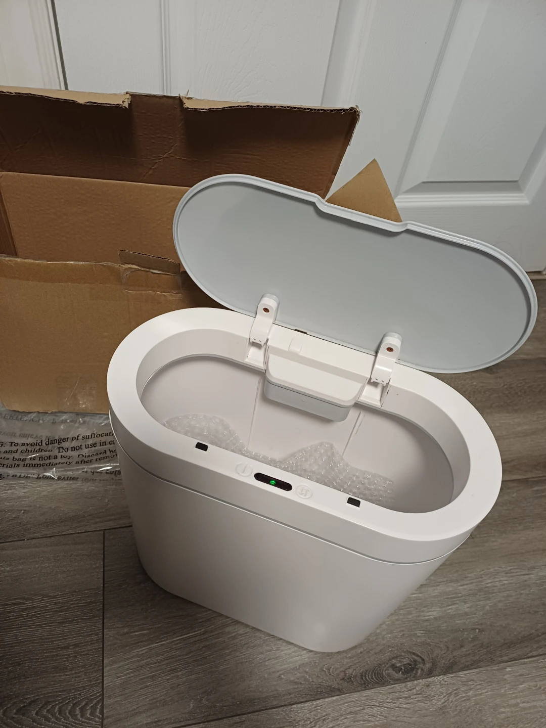 ELPHECO White Automatic Sensor Trash Can - photo 3