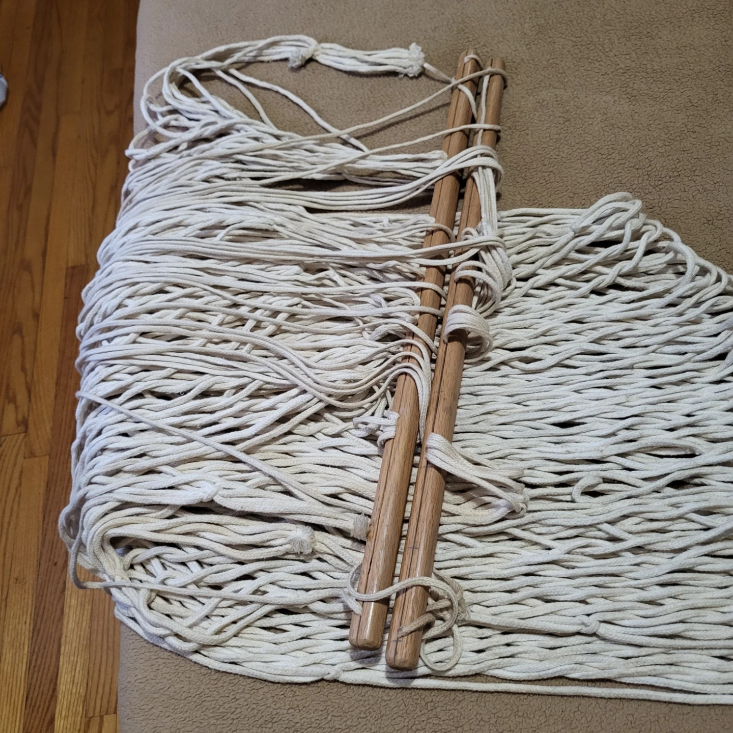 White Macrame Hammock Chair - photo 4