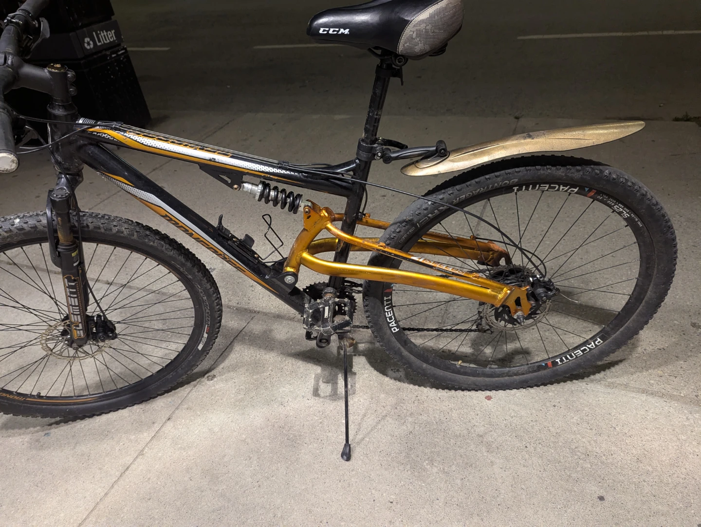 Mongoose Mountain Bike 29er