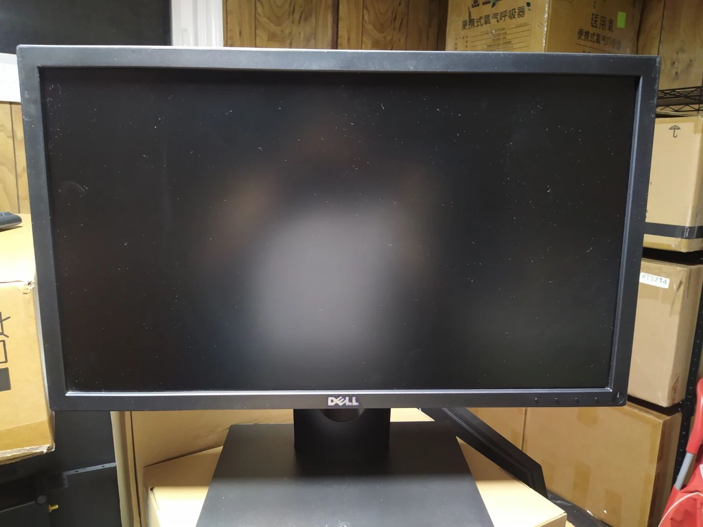 Dell E2216H Flat Panel Monitor - used