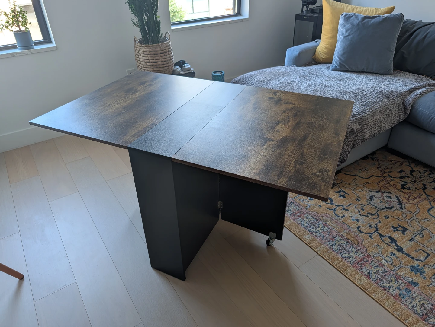 Foldable Dining Table