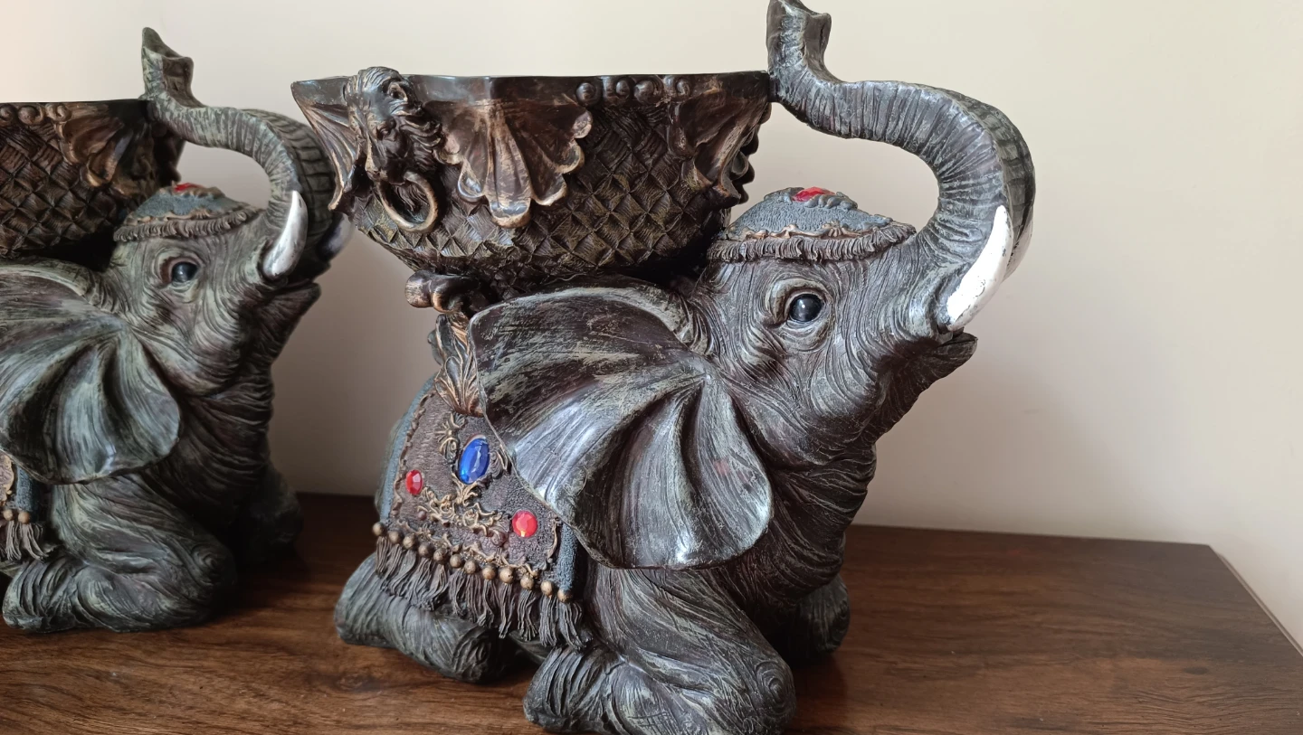 Decorative Elephant Planter Holders - Set of 2 - photo 2