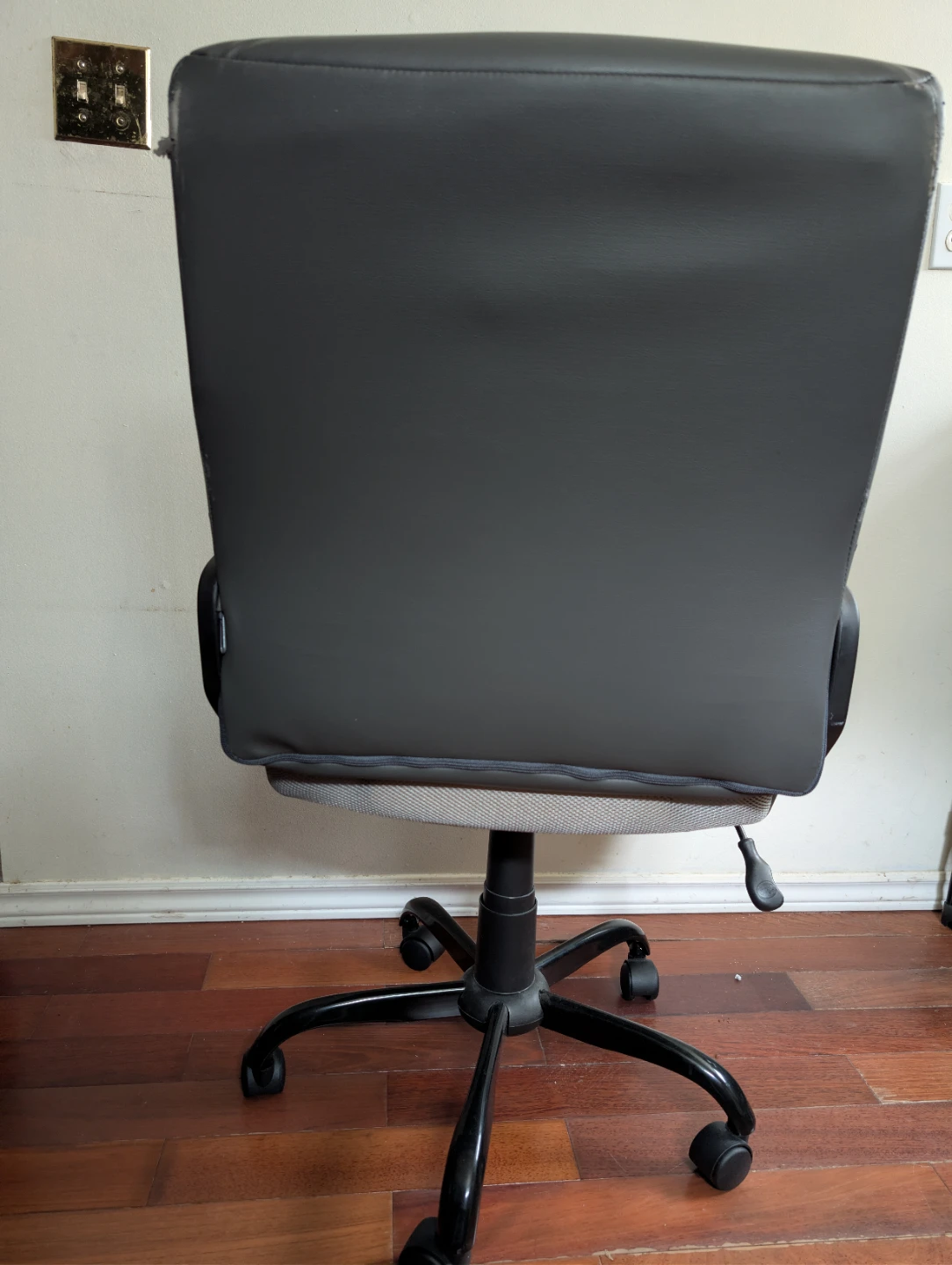 Grey Faux Leather Office Chair - photo 4