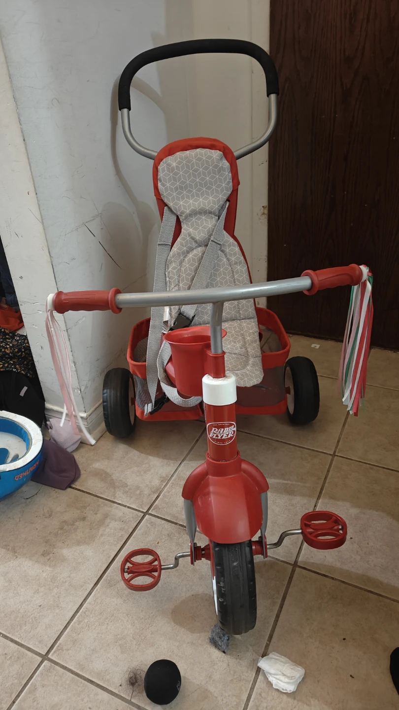 Radio Flyer Red Tricycle