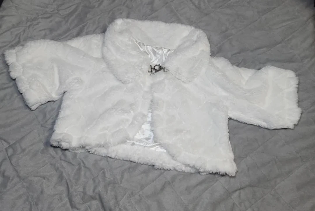 White cropped Faux Fur Bolero Jacket
