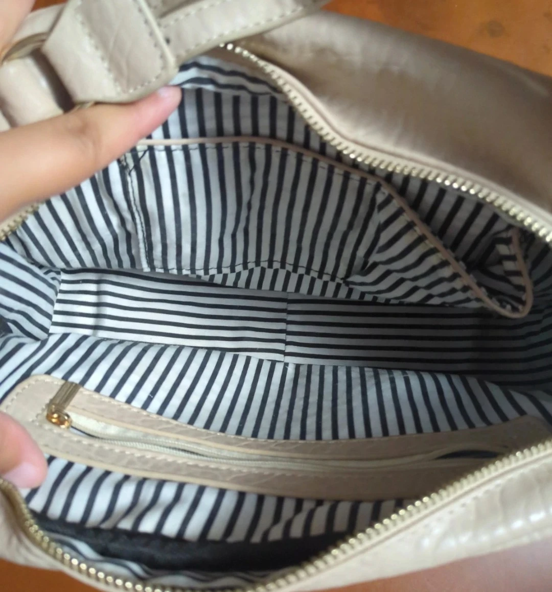 Light Beige Handbag with Striped Lining - photo 3