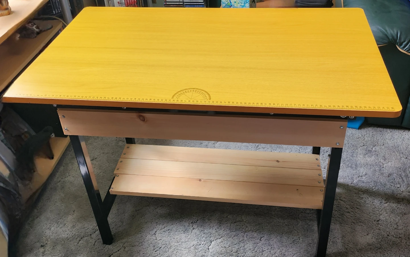 Crafting Table.