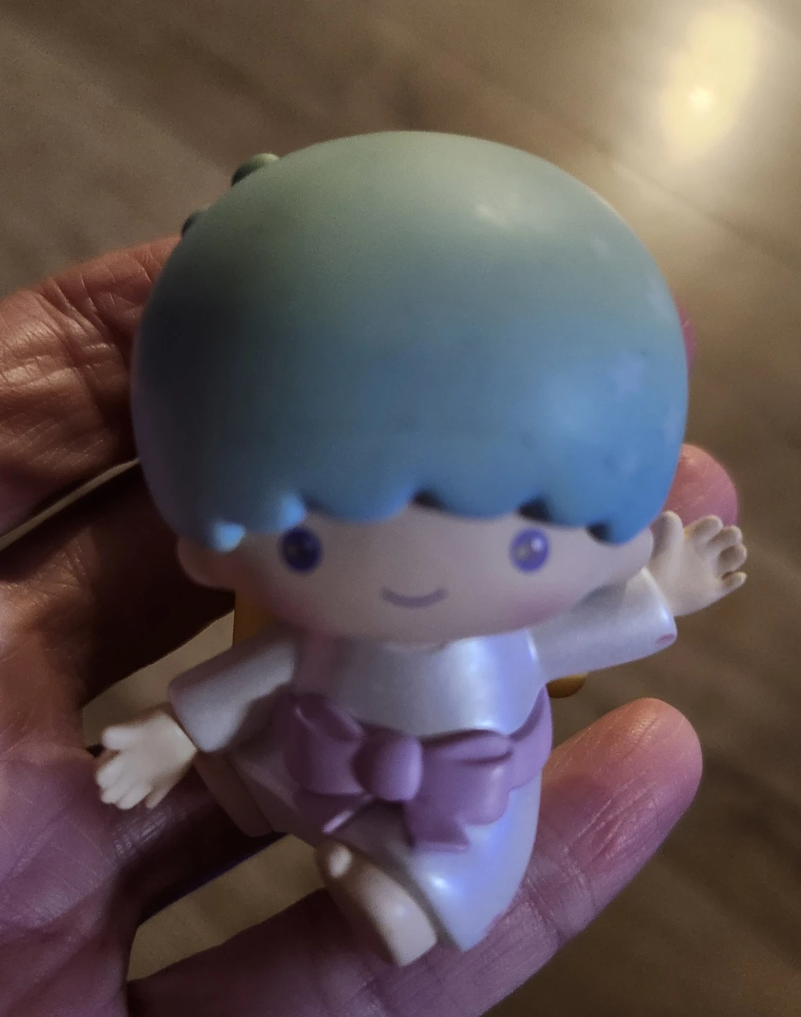 $5 figurine