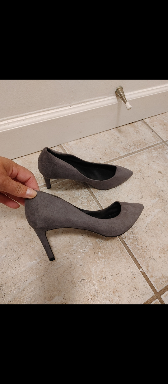 H&M Grey Suede Heels Size 9 - photo 4