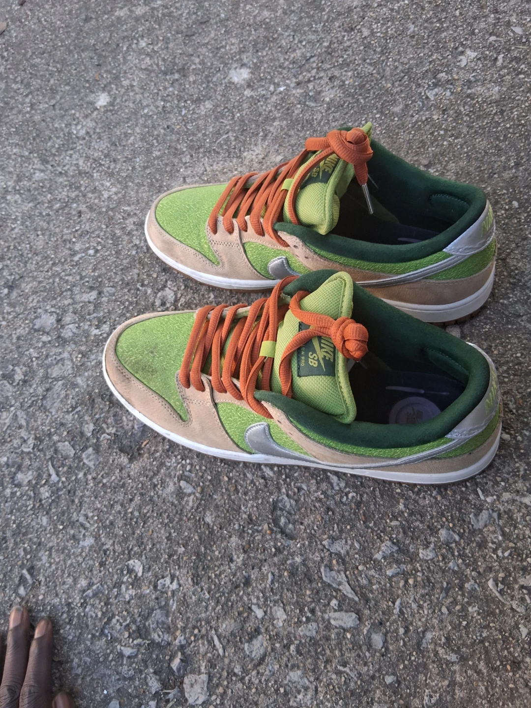 Nike SB Dunk Low Green Tan Shoes
