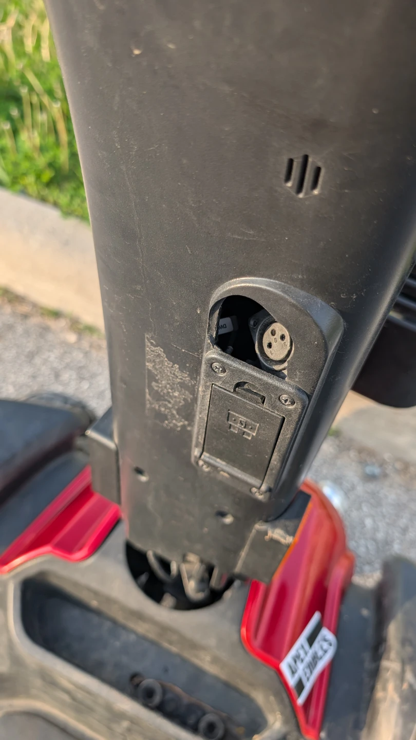 Pride Pursuit XL scooter - photo 2